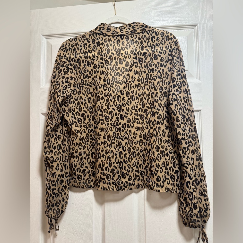 Express Vintage 90’s Leopard Print 100% Silk Blouse - Picture 7 of 9